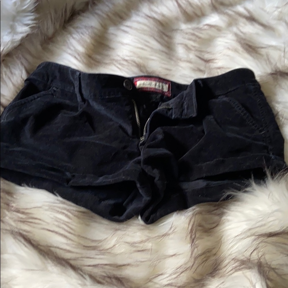 Abercrombie velvet shorts (4)